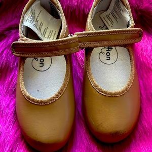 Tan tap shoes
